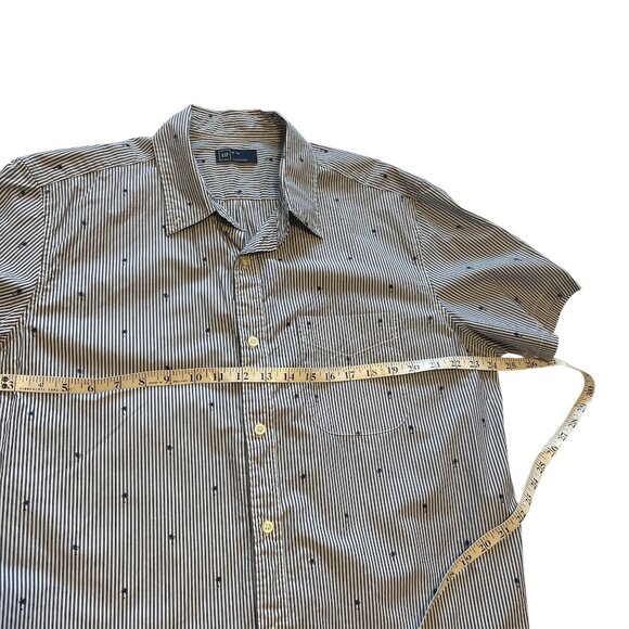 GAP Men's Short Sleeved Button Down Shirt Size XL Blue White Stripes Palm Trees - Picture 7 of 9